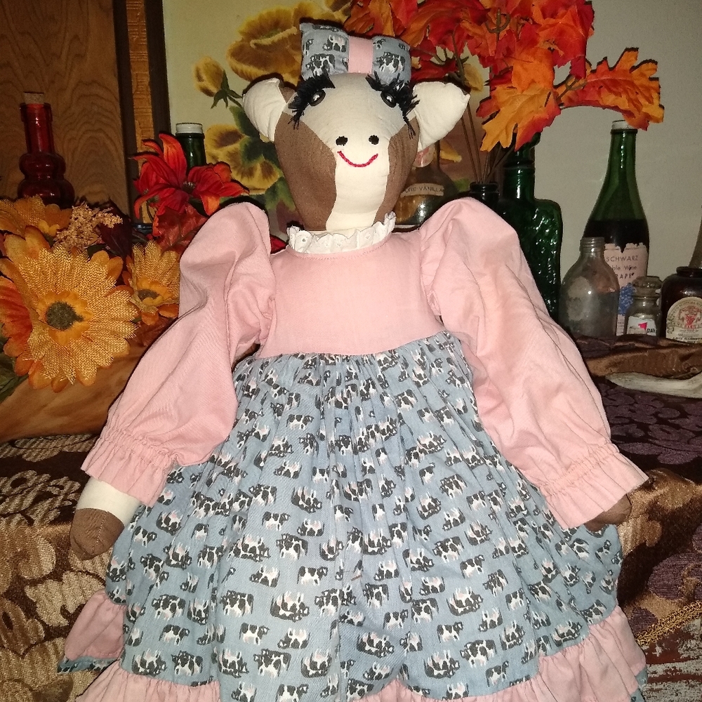 Vintage cow decor